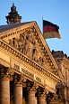 Inschrift: Dem Deutschen Volke